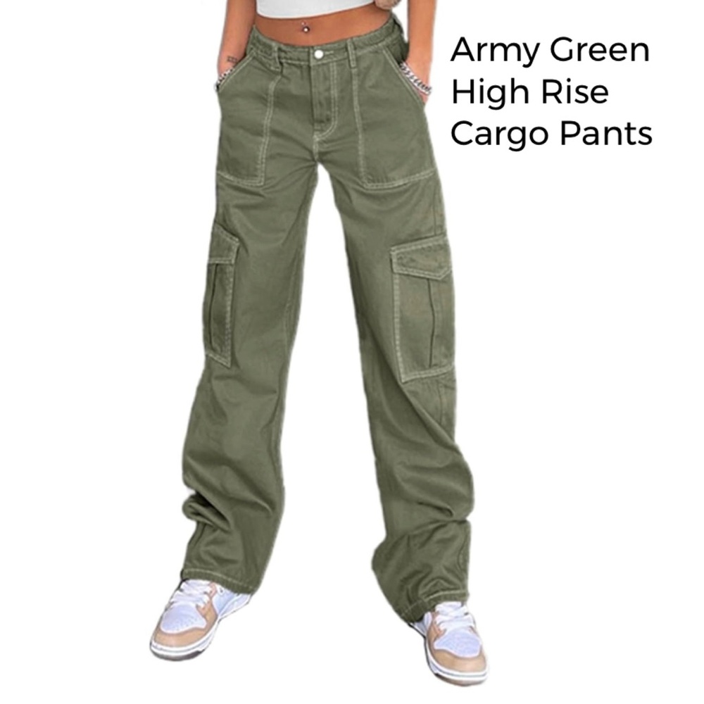 EUC Army Green High Rise Wide Leg Baggy Cargo Pants in Size Small
